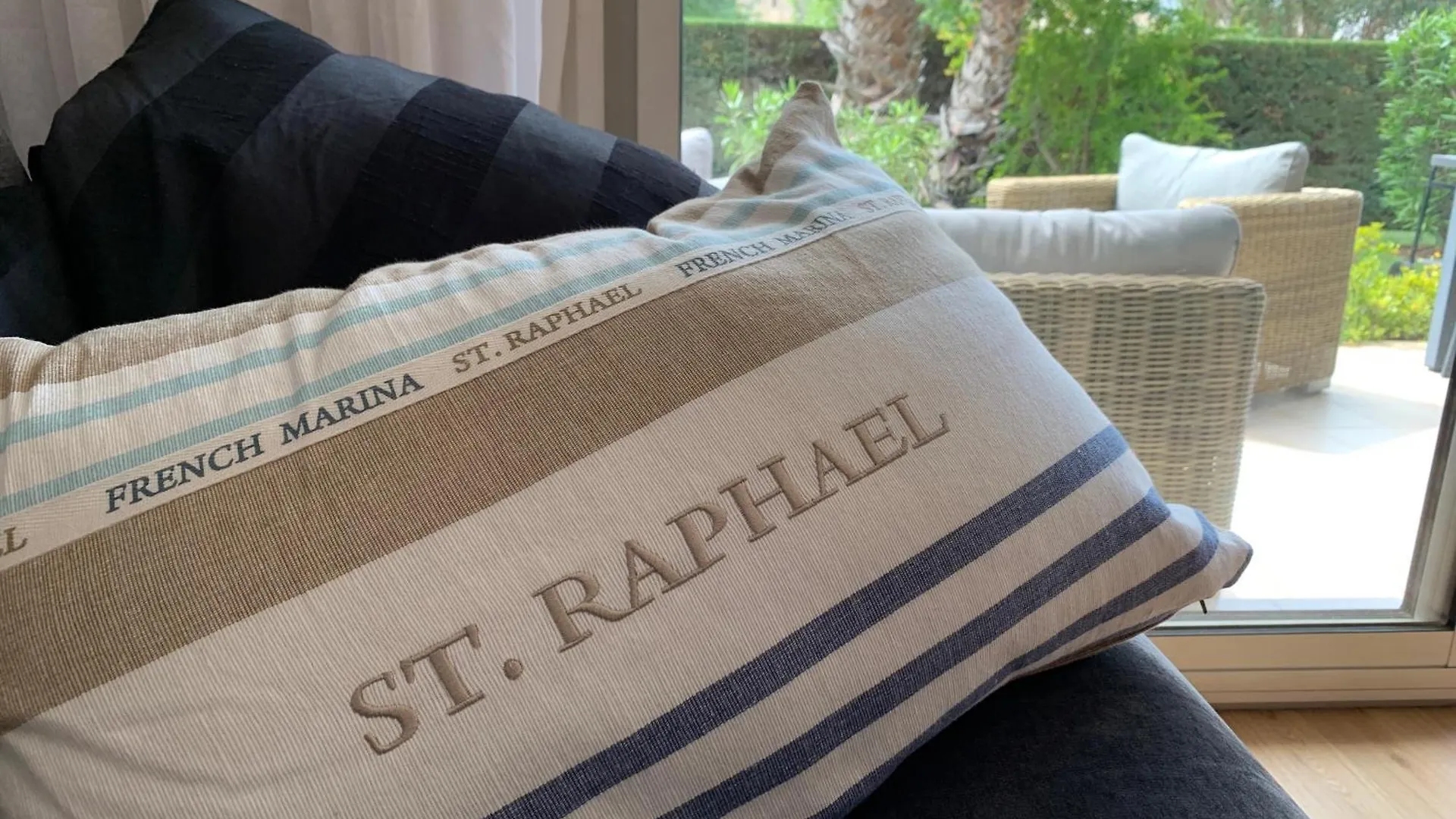La Terrasse De Santa Lucia Apartment Saint-Raphael  0*, Saint-Raphael (Var) France