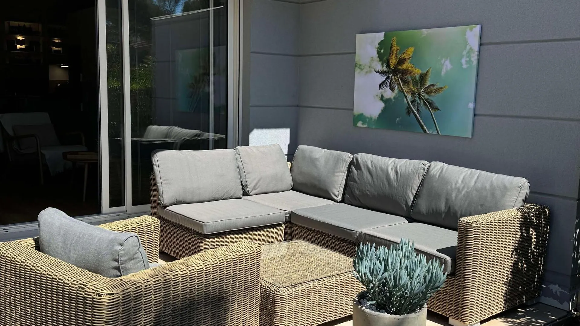 La Terrasse De Santa Lucia Apartment Saint-Raphael  France